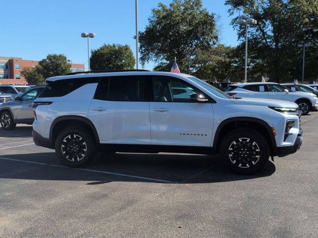 New 2026 Chevrolet Traverse Z71 w/ Driver Confidence Package image 3