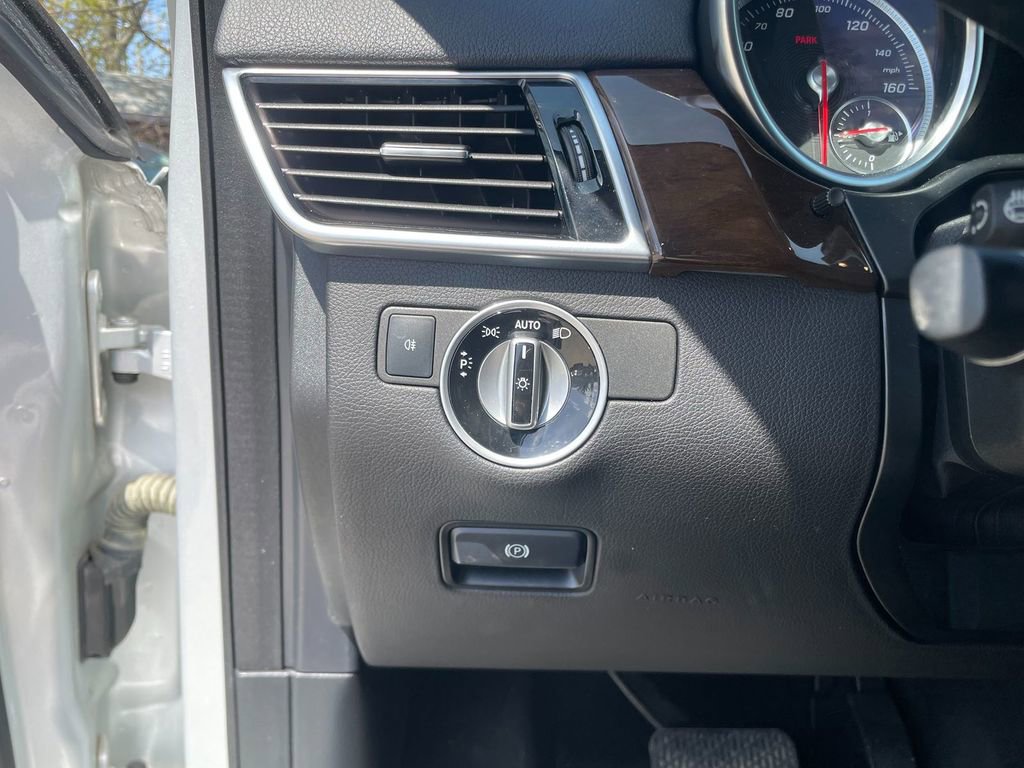 Used 2017 Mercedes-Benz GLS 450 4MATIC image 14