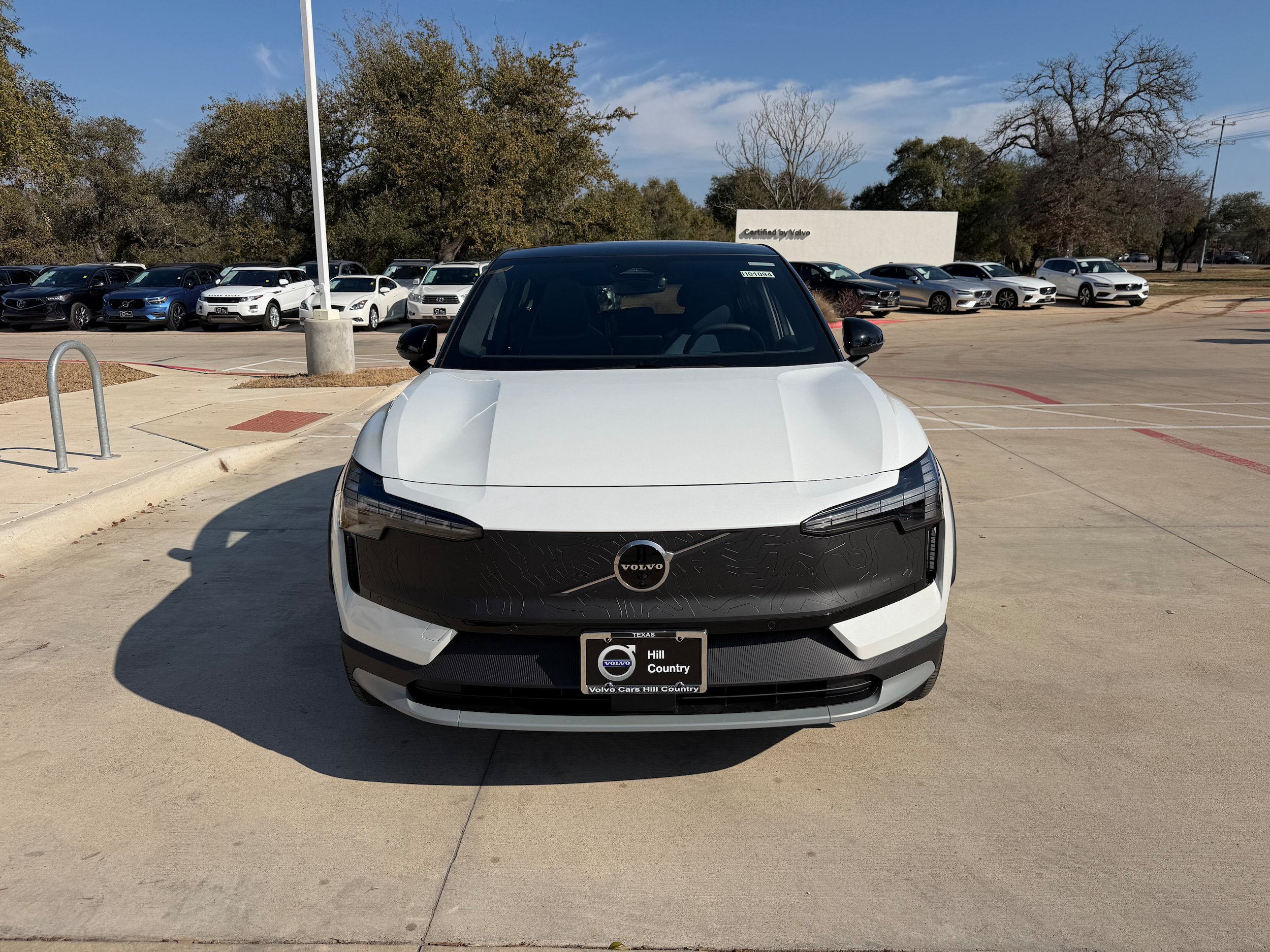 New 2026 Volvo EX30 Cross Country Ultra w/ Protection Package Premier AWD/4WD image 6