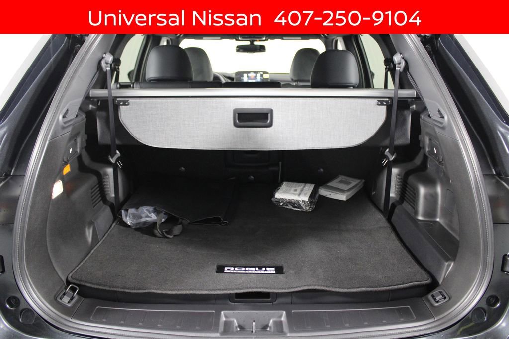 New 2026 Nissan Rogue Platinum AWD/4WD image 13