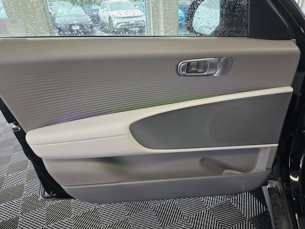 New 2025 Hyundai Ioniq 6 SEL image 34