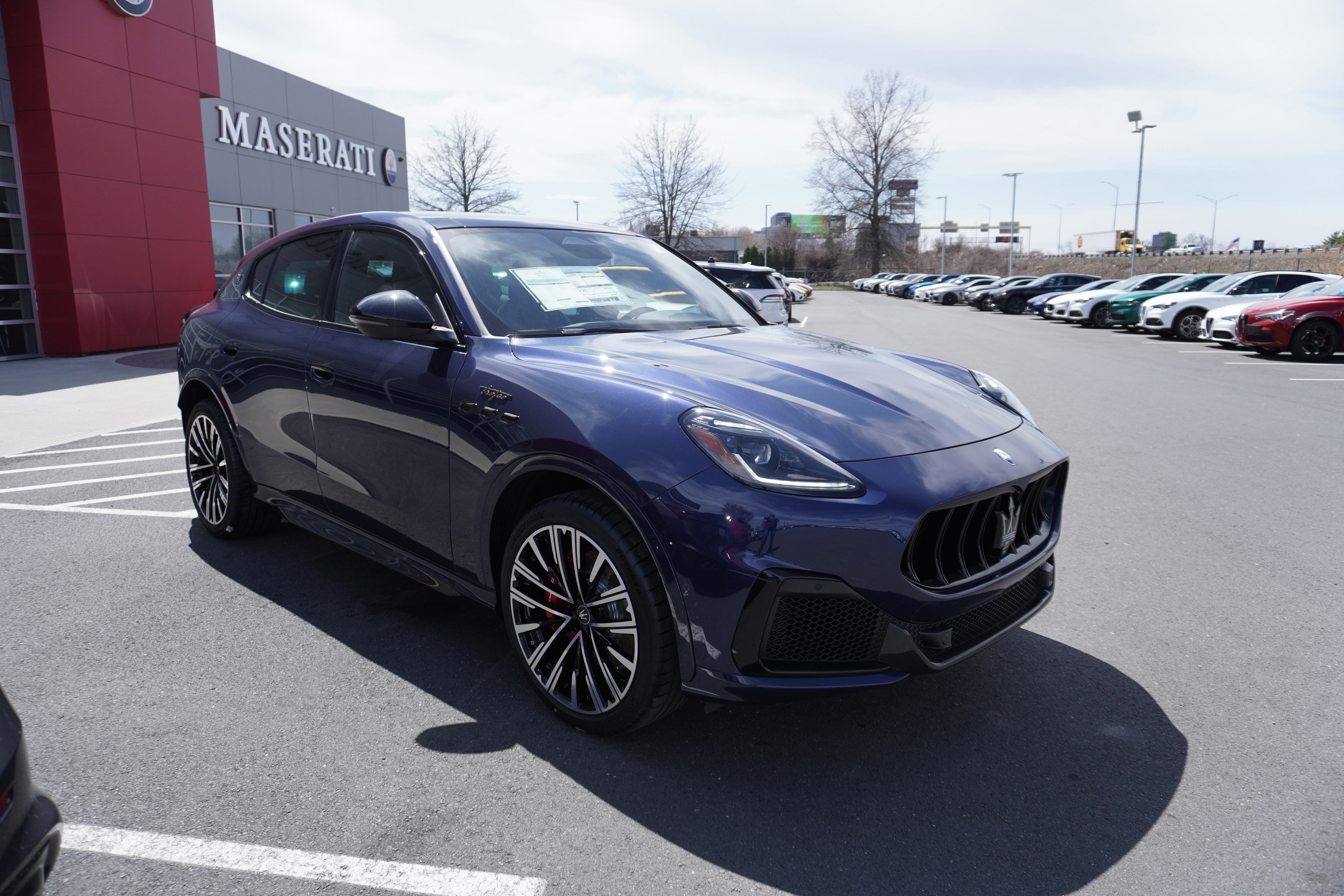 New 2025 Maserati Grecale Trofeo image 4