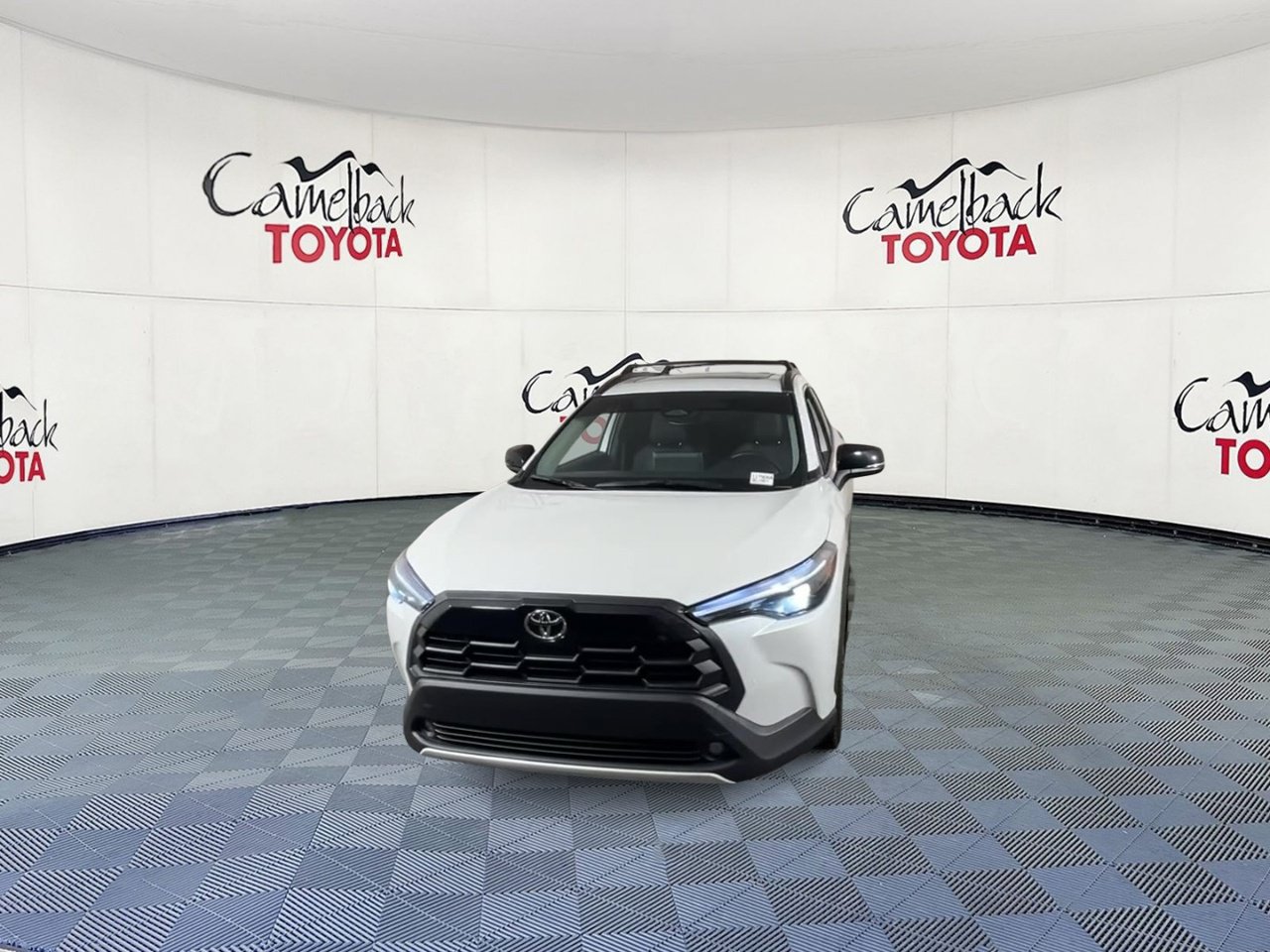 Used 2026 Toyota Corolla Cross XLE w/ Convenience Package AWD/4WD image 6