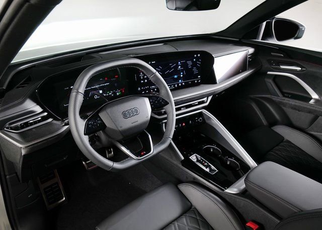 New 2025 Audi SQ5 Prestige image 3
