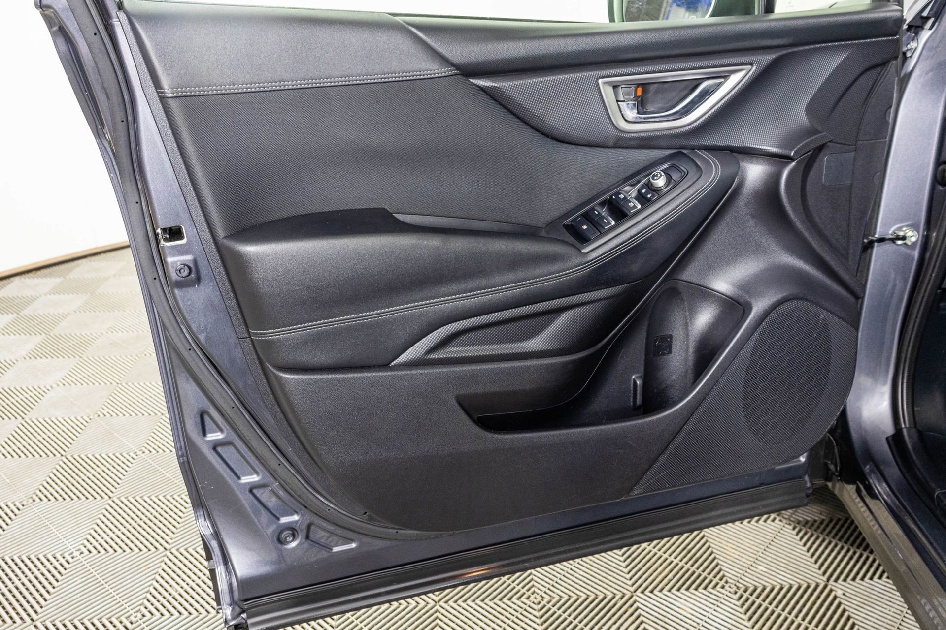 Used 2020 Subaru Forester Premium image 35