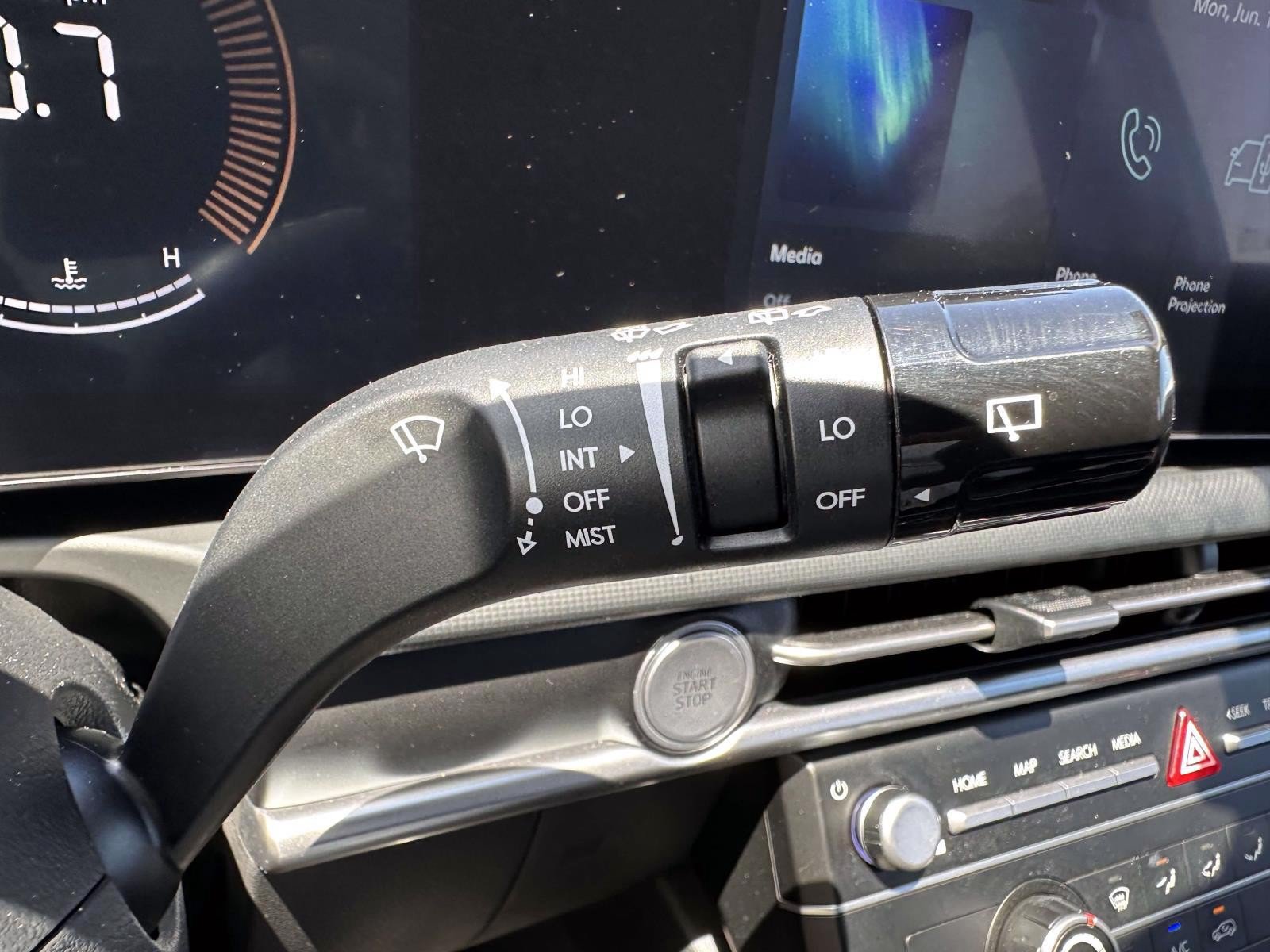 Used 2025 Hyundai Tucson SE AWD/4WD image 19