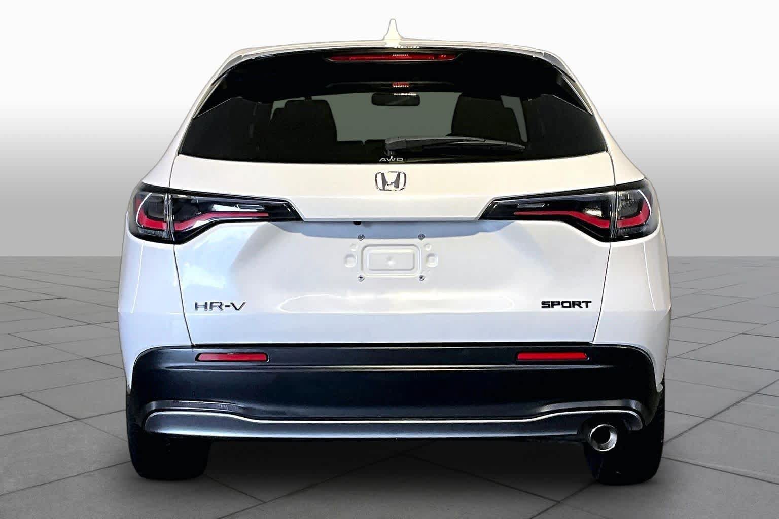 Used 2025 Honda HR-V Sport image 5