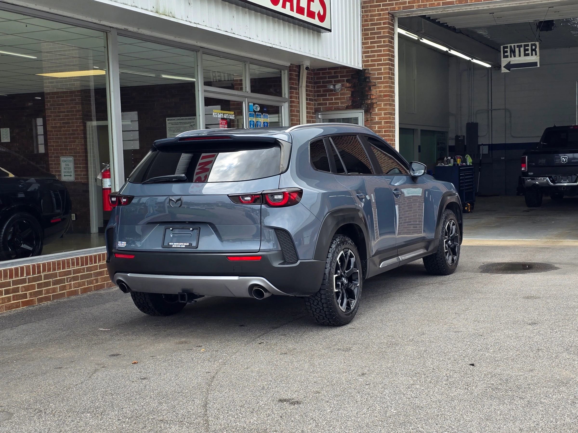 Used 2023 MAZDA CX-50 Meridian Edition w/ Cargo Package image 8