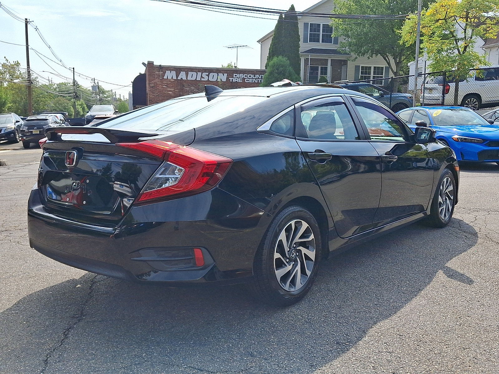 Used 2018 Honda Civic EX image 4
