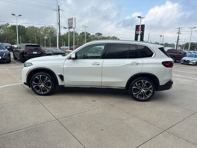 Used 2025 BMW X5 sDrive40i w/ Premium Package RWD image 4