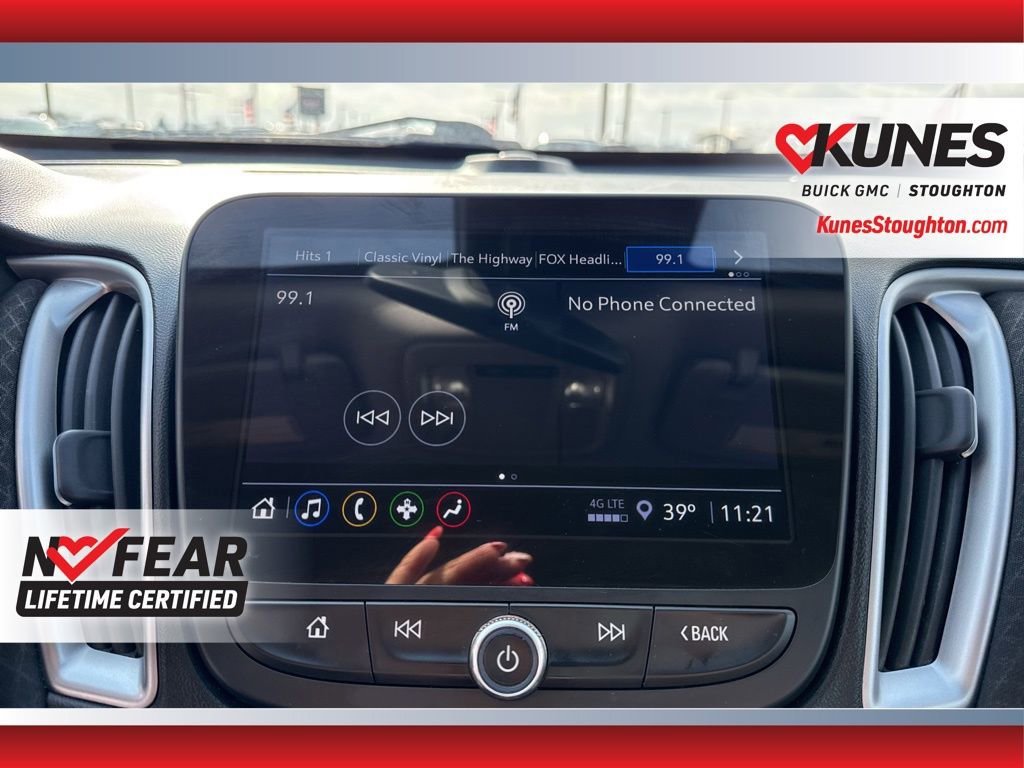 Used 2024 Chevrolet Malibu LT image 32