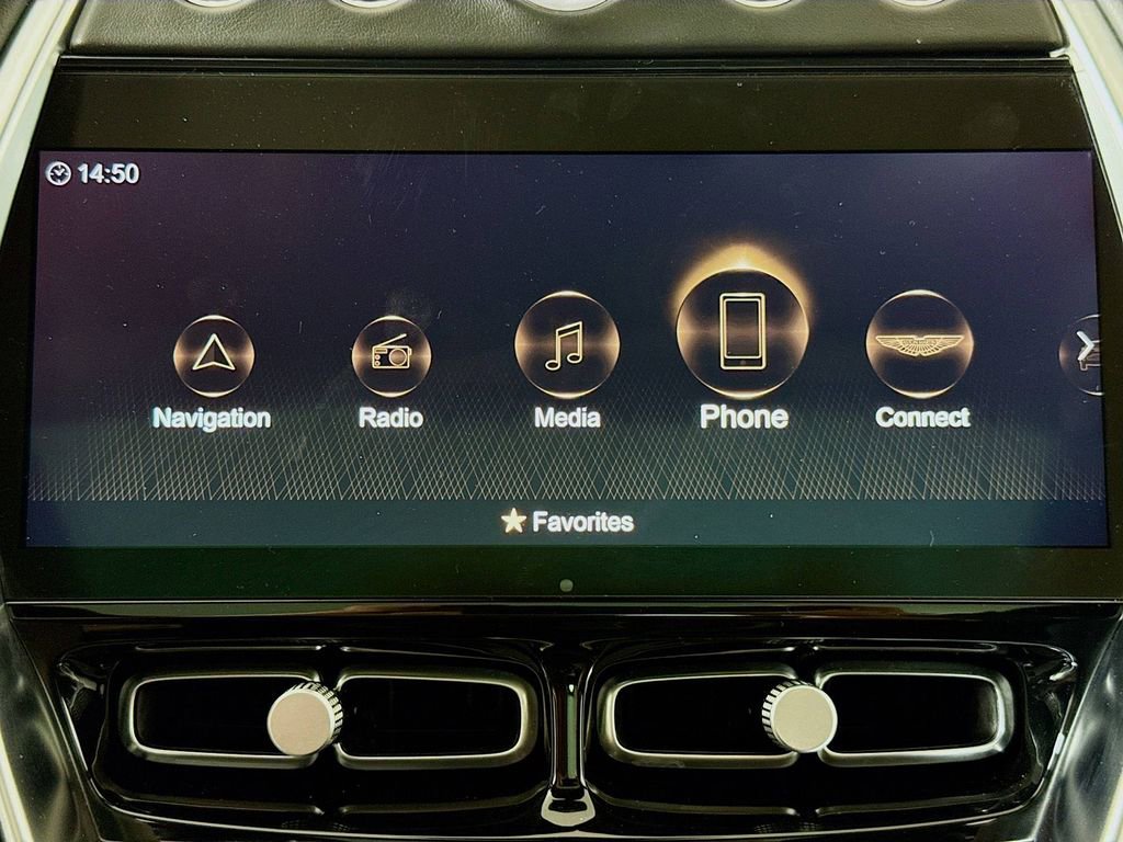 Used 2021 Aston Martin DBX image 15