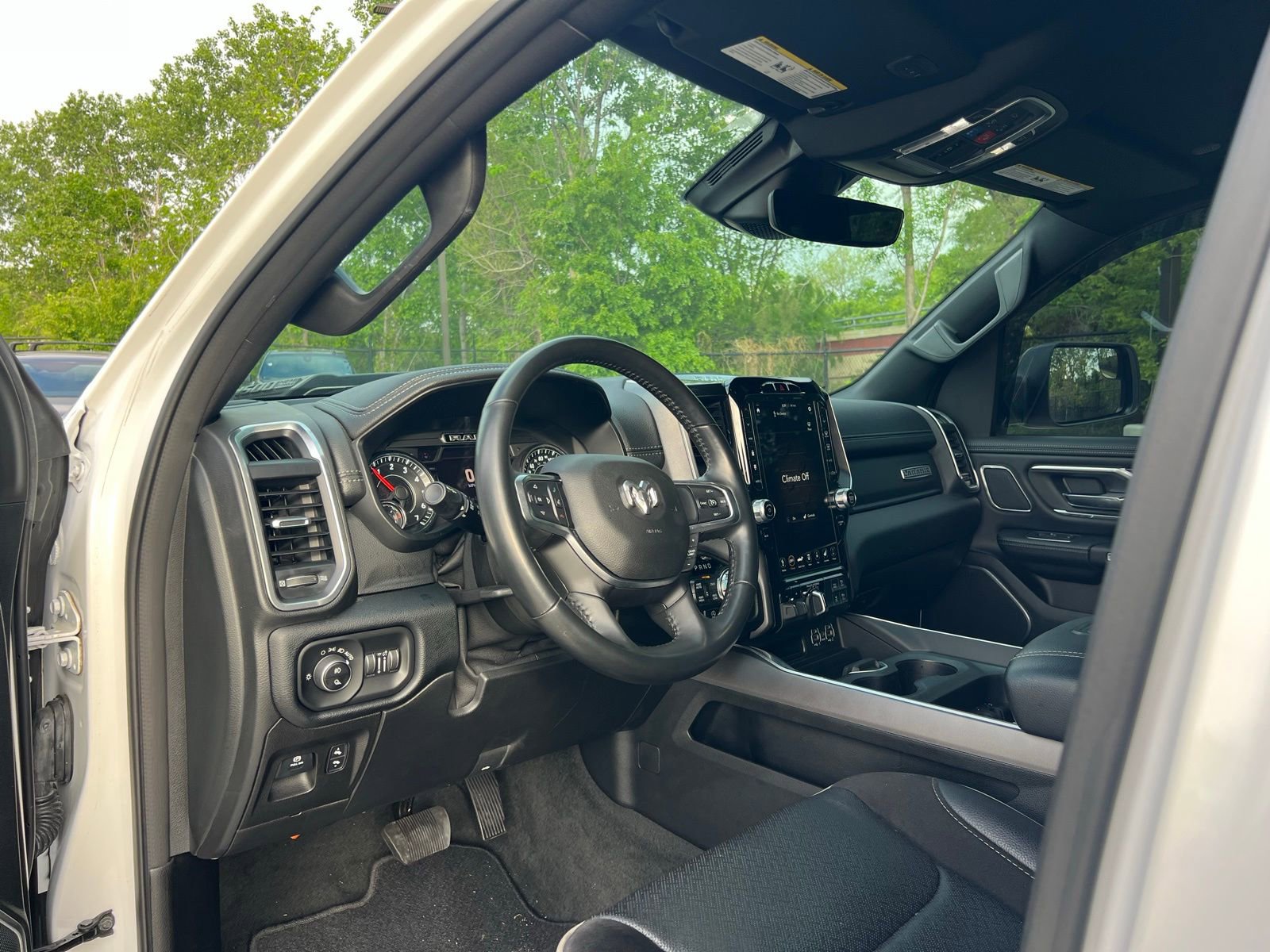 Used 2021 RAM 1500 Laramie image 22