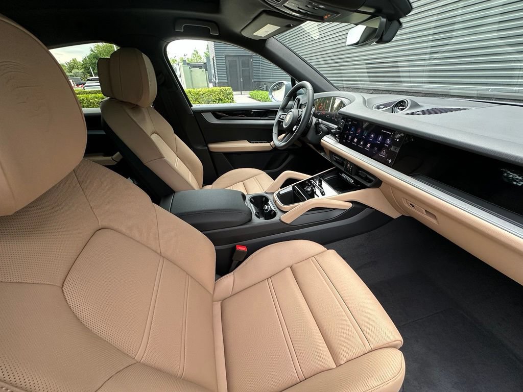 New 2026 Porsche Cayenne S AWD/4WD image 45