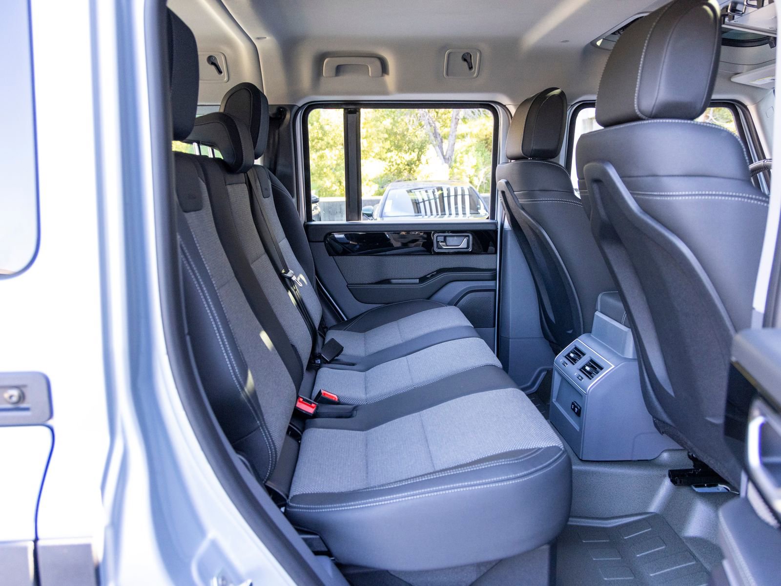 Used 2025 INEOS Grenadier image 65