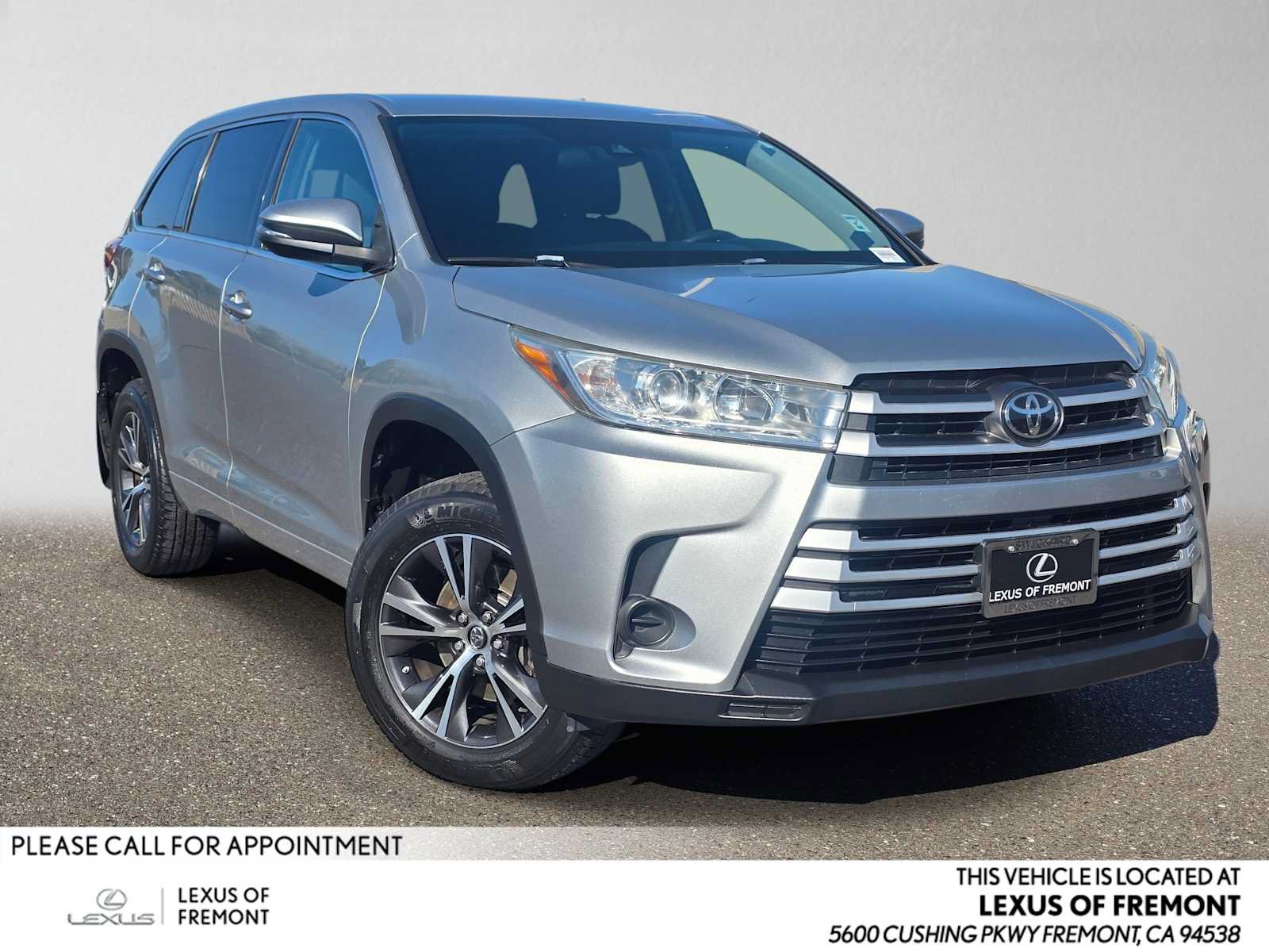 Used 2017 Toyota Highlander LE