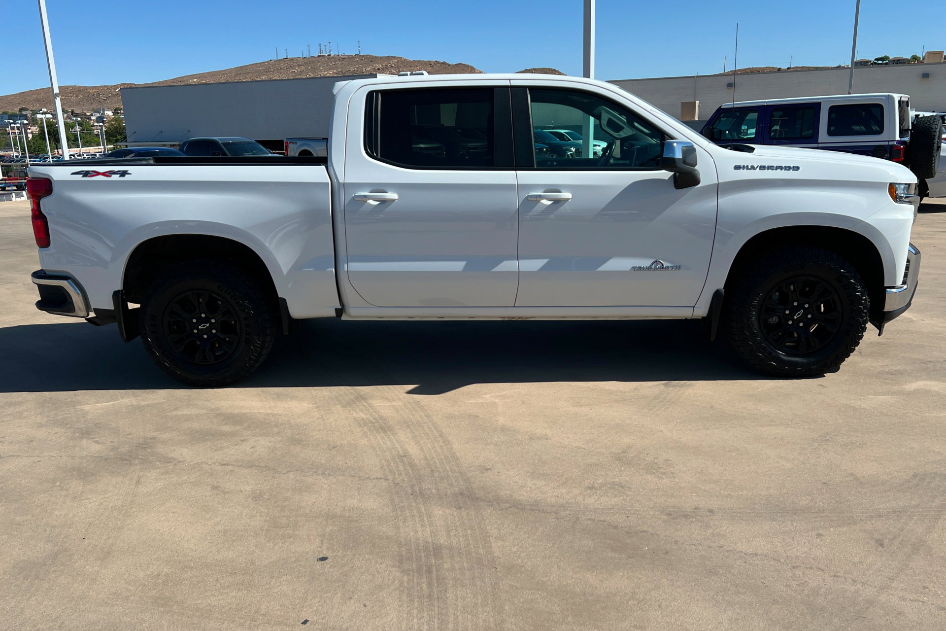 Used 2019 Chevrolet Silverado 1500 LT w/ True North Edition AWD/4WD image 7