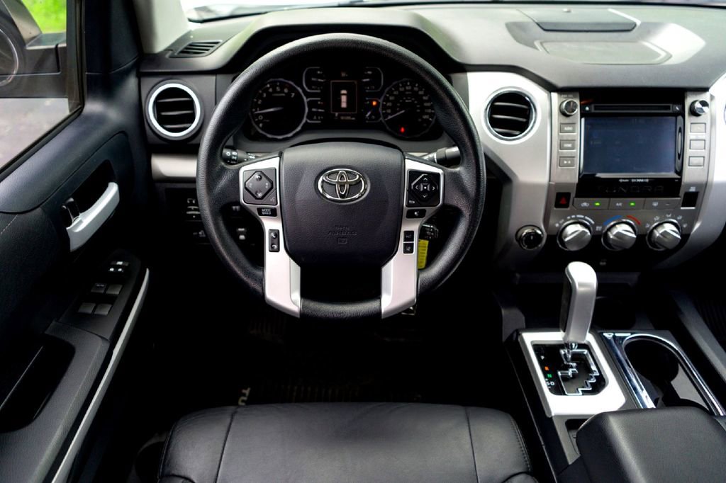 Used 2018 Toyota Tundra SR5 w/ SR5 Upgrade Package AWD/4WD image 25