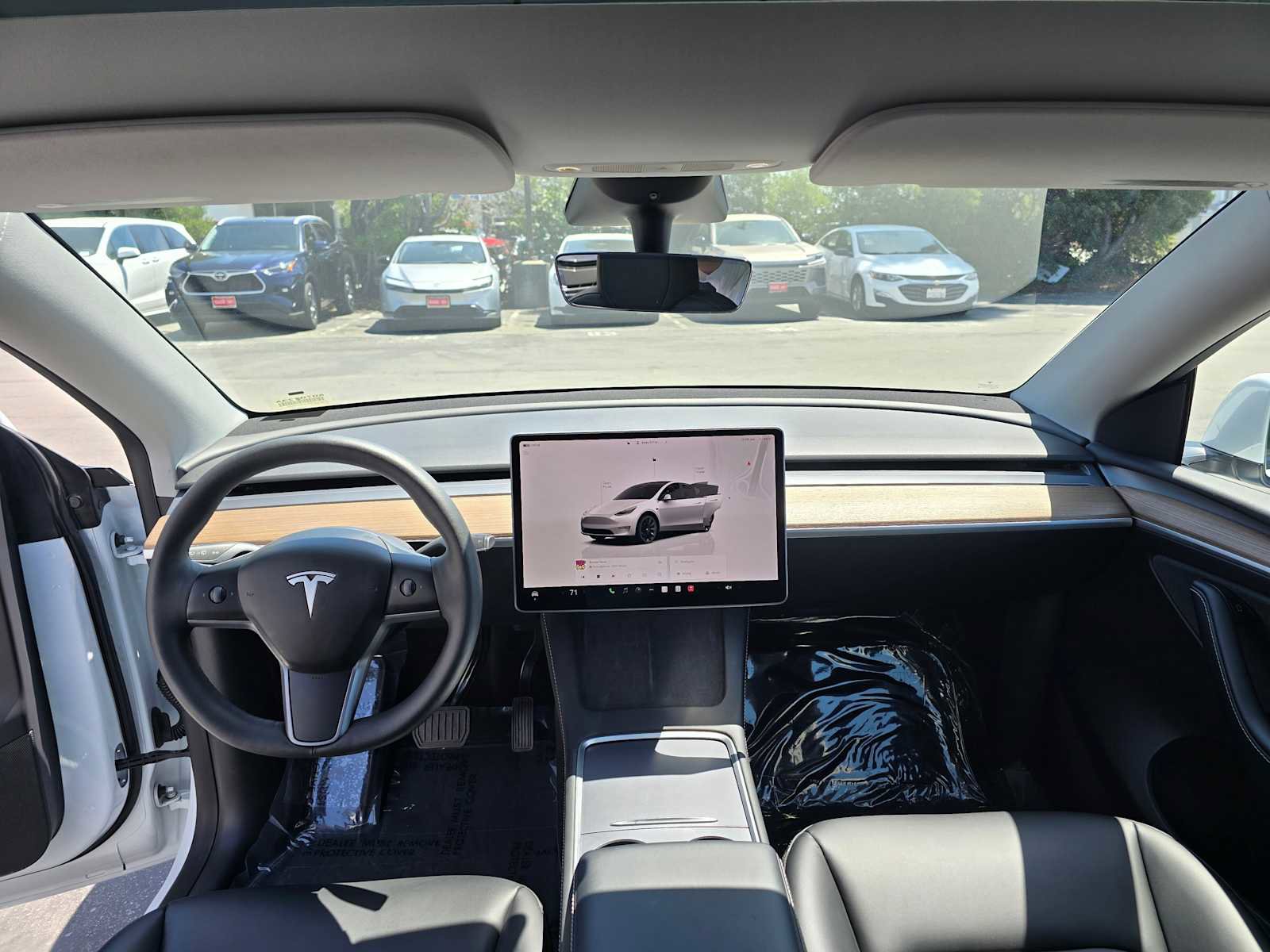 Used 2023 Tesla Model Y AWD image 21