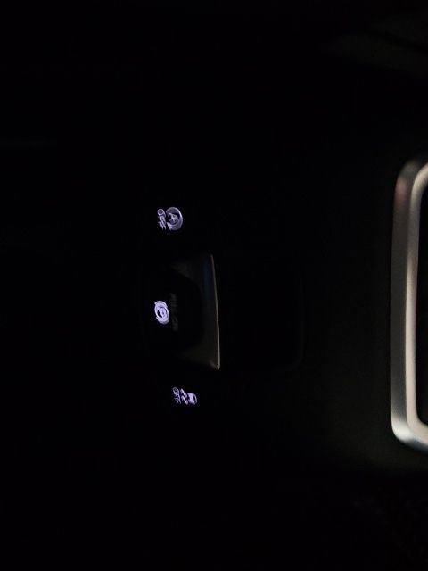 Used 2023 Jeep Renegade Trailhawk AWD/4WD image 31
