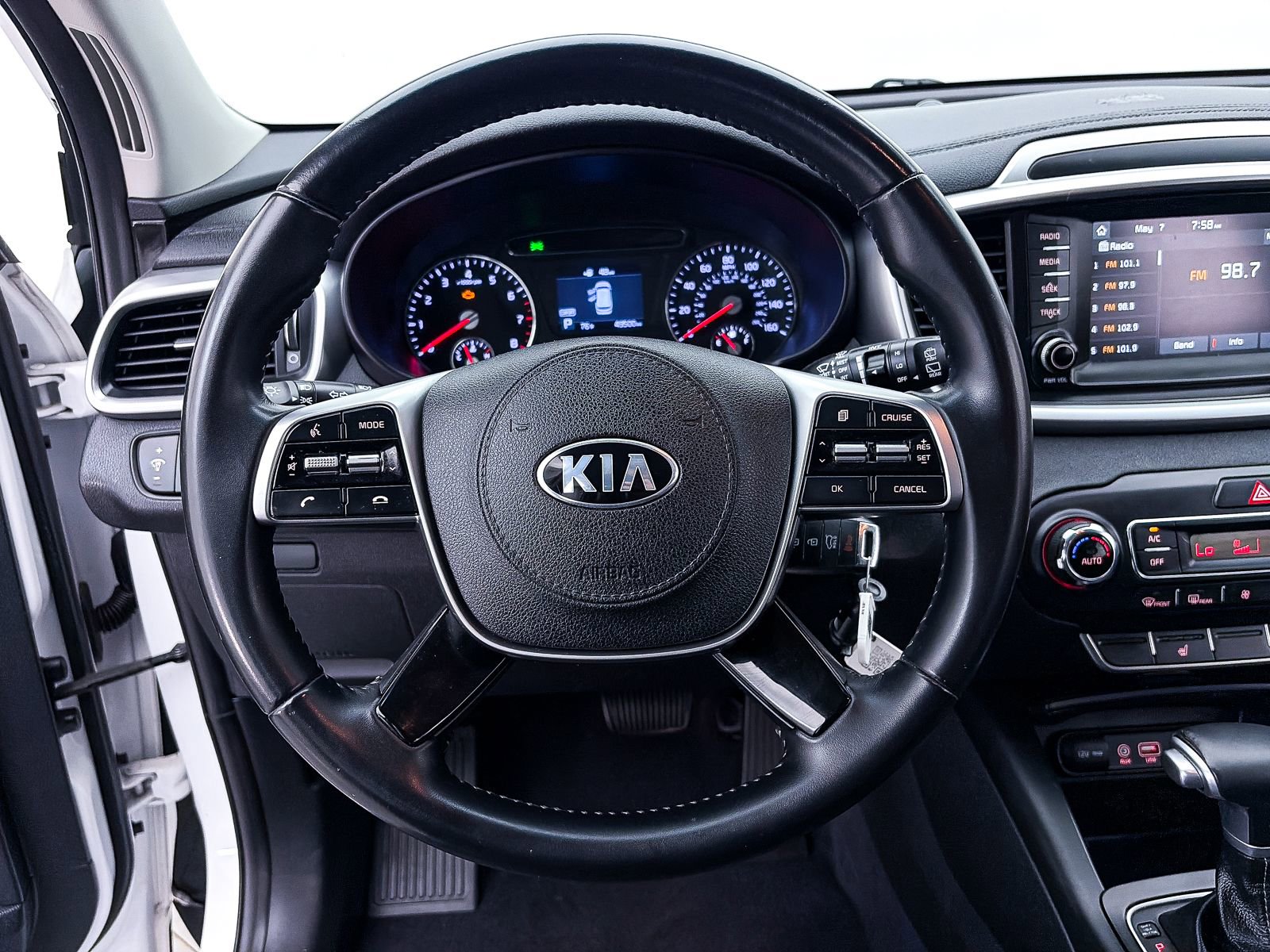 Used 2019 Kia Sorento S FWD image 27