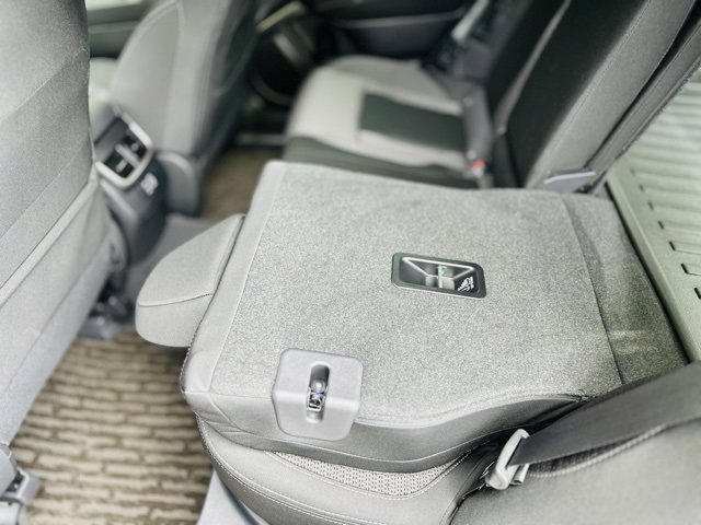 Used 2025 Subaru Outback Premium image 21