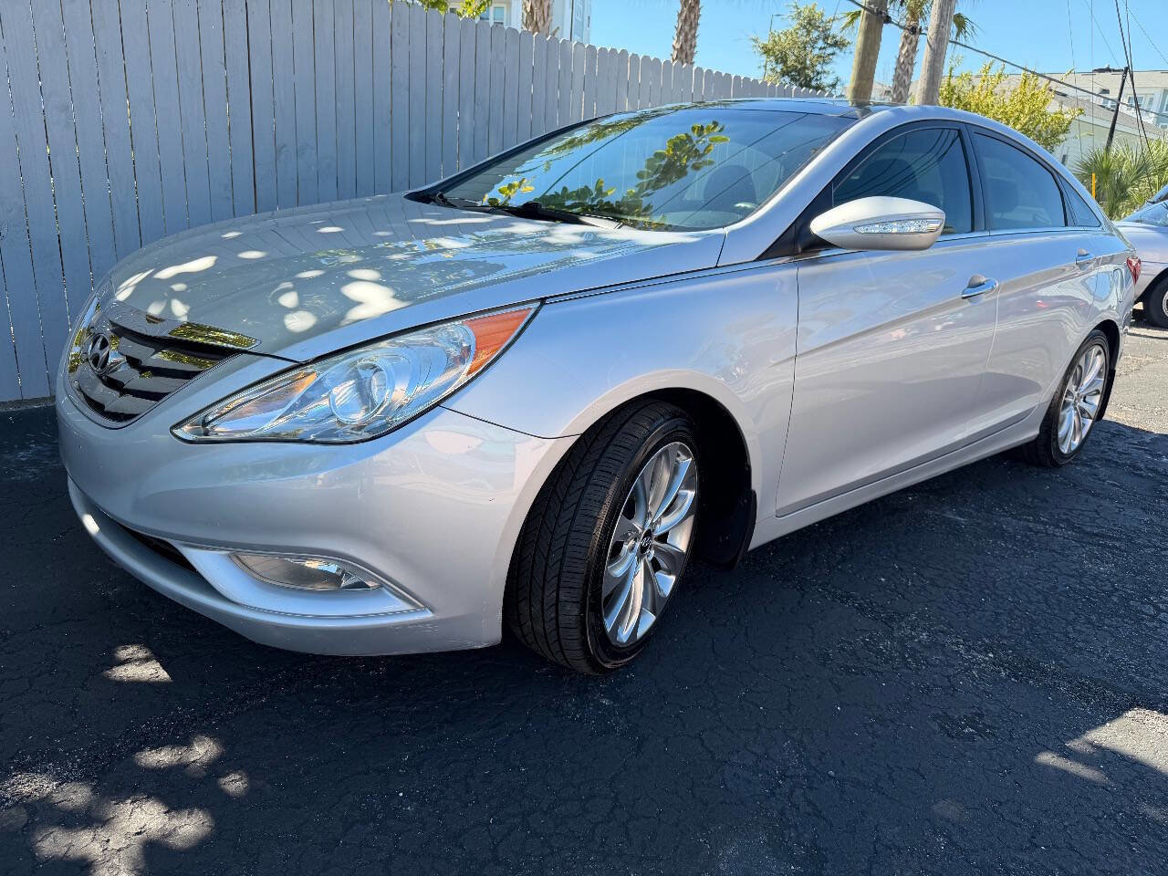 Used 2012 Hyundai Sonata Limited w/ Navigation Pkg image 14