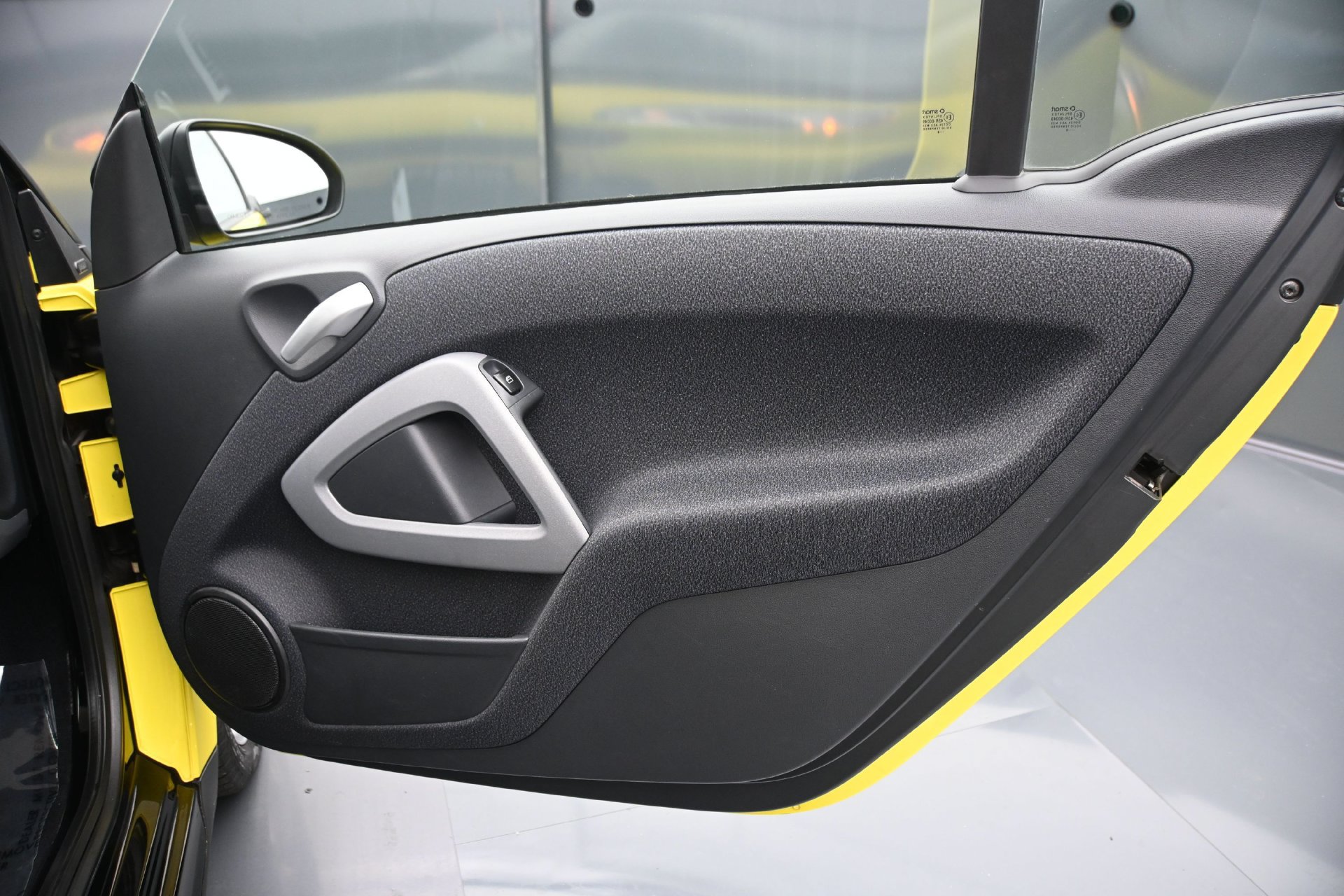 Used 2008 smart fortwo passion RWD image 12