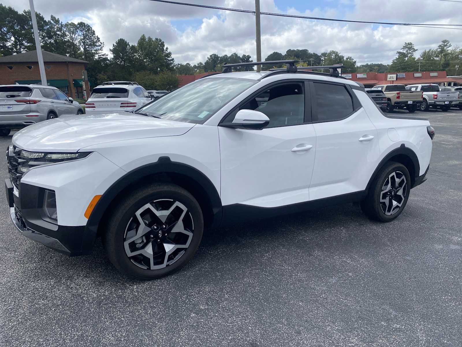 Certified 2024 Hyundai Santa Cruz Limited image 8