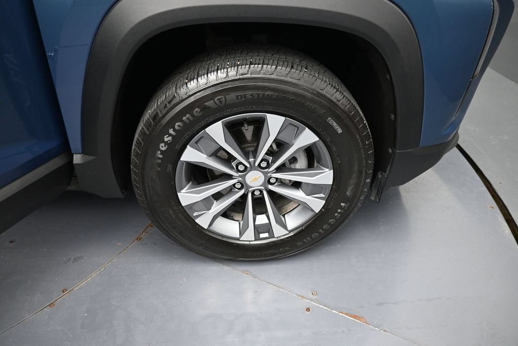 Used 2025 Chevrolet Equinox LT FWD image 23