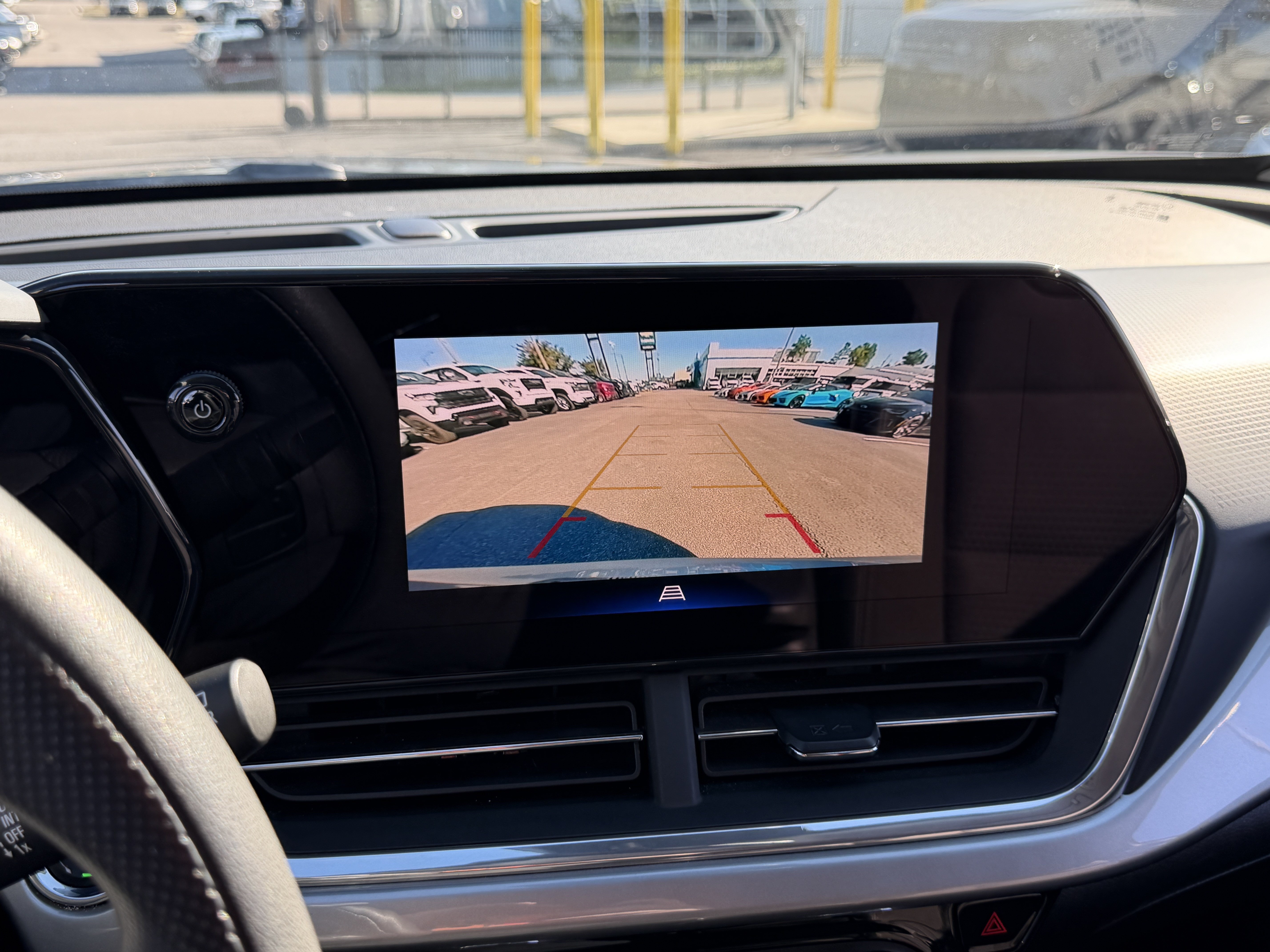 Used 2024 Chevrolet Trax LT FWD image 23