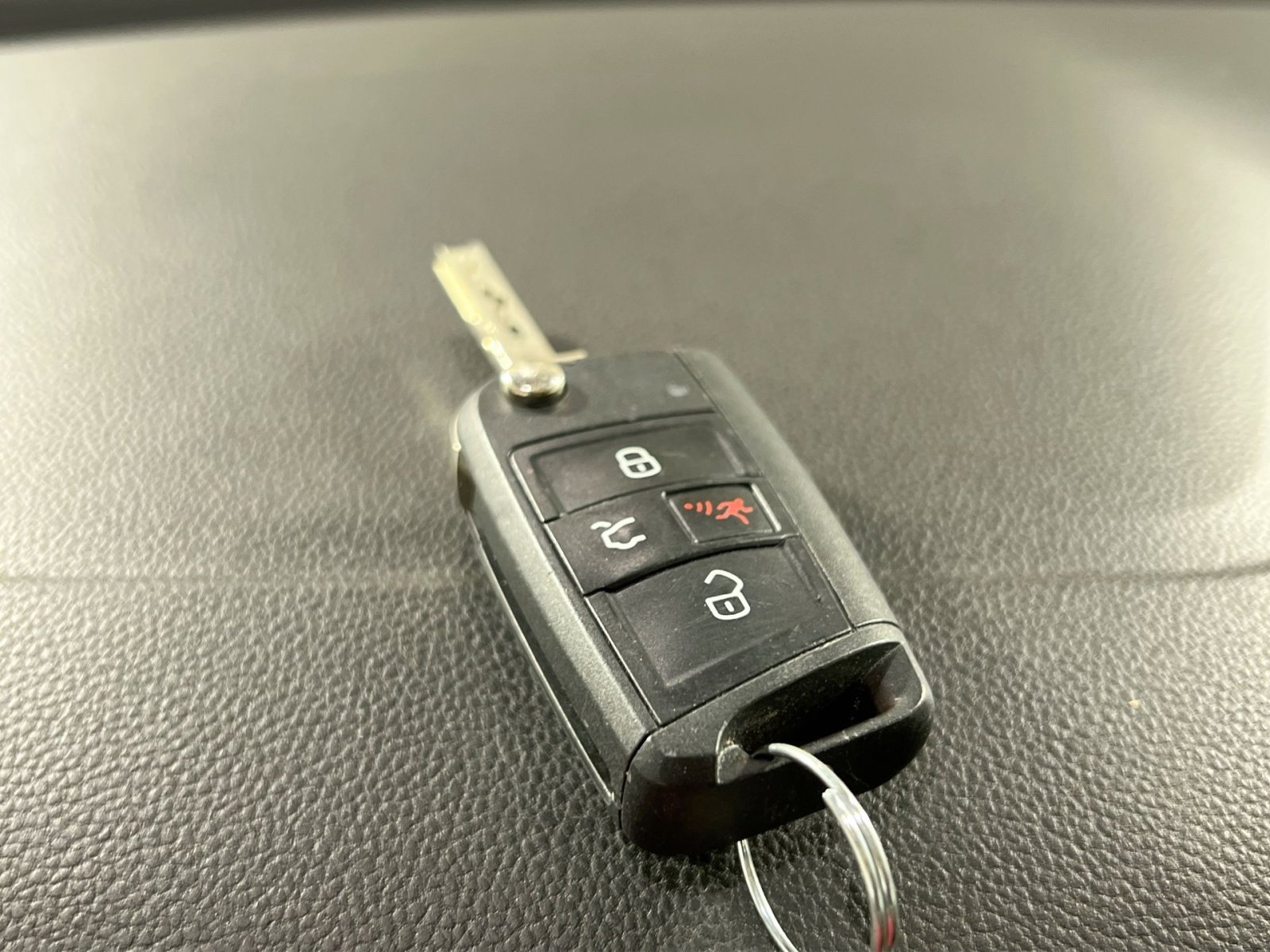 Used 2022 Volkswagen Jetta S image 28