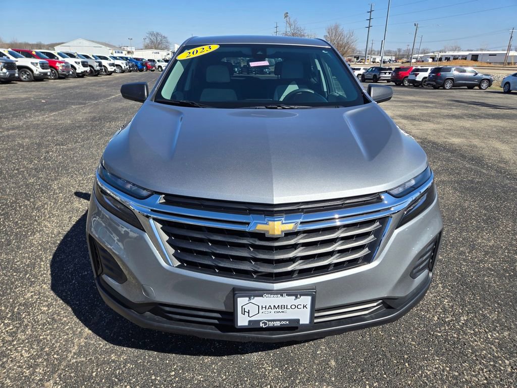 Used 2023 Chevrolet Equinox LS w/ LS Convenience Package image 3