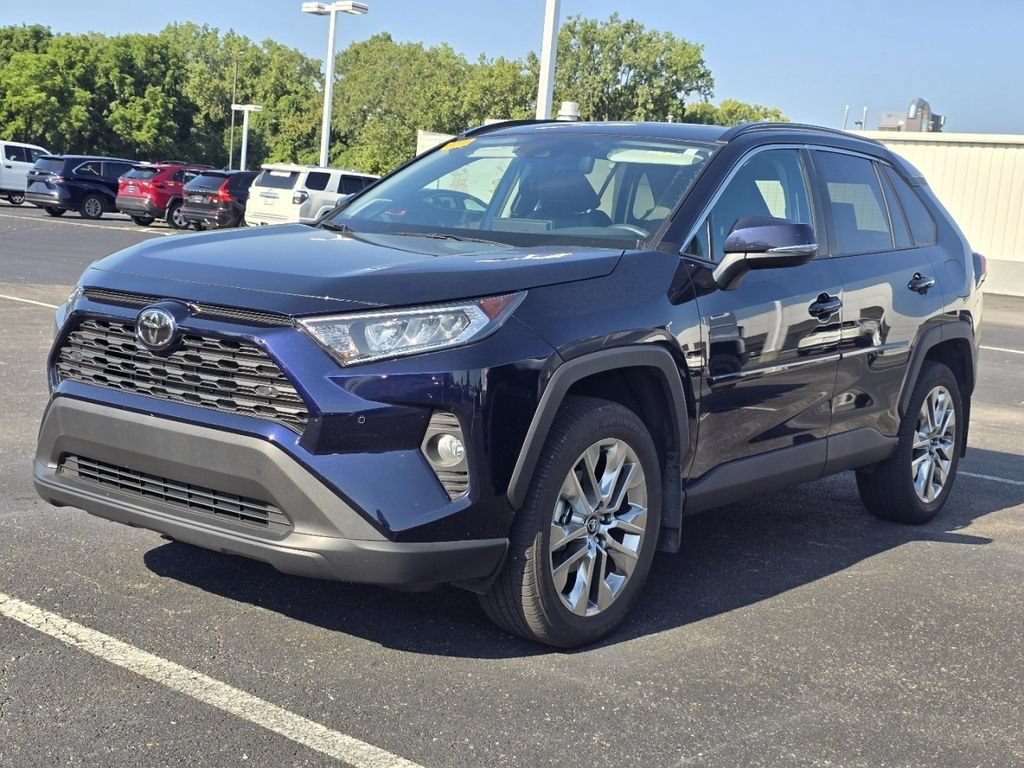 Certified 2020 Toyota RAV4 XLE Premium AWD/4WD image 3