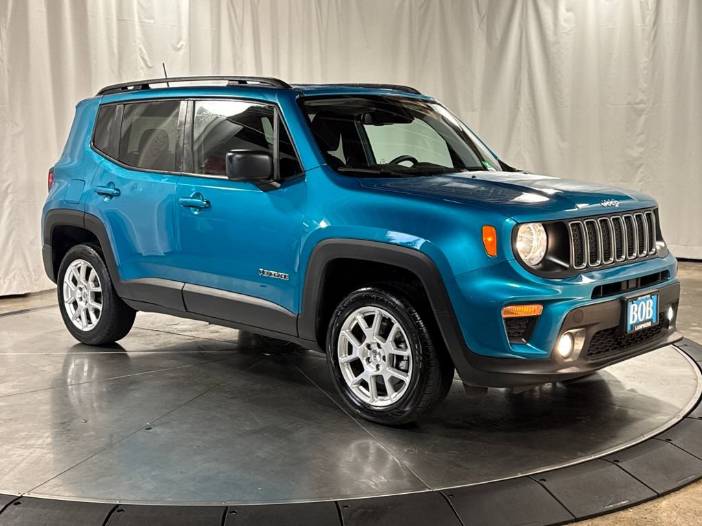 Used 2022 Jeep Renegade Latitude w/ Convenience Group AWD/4WD image 10