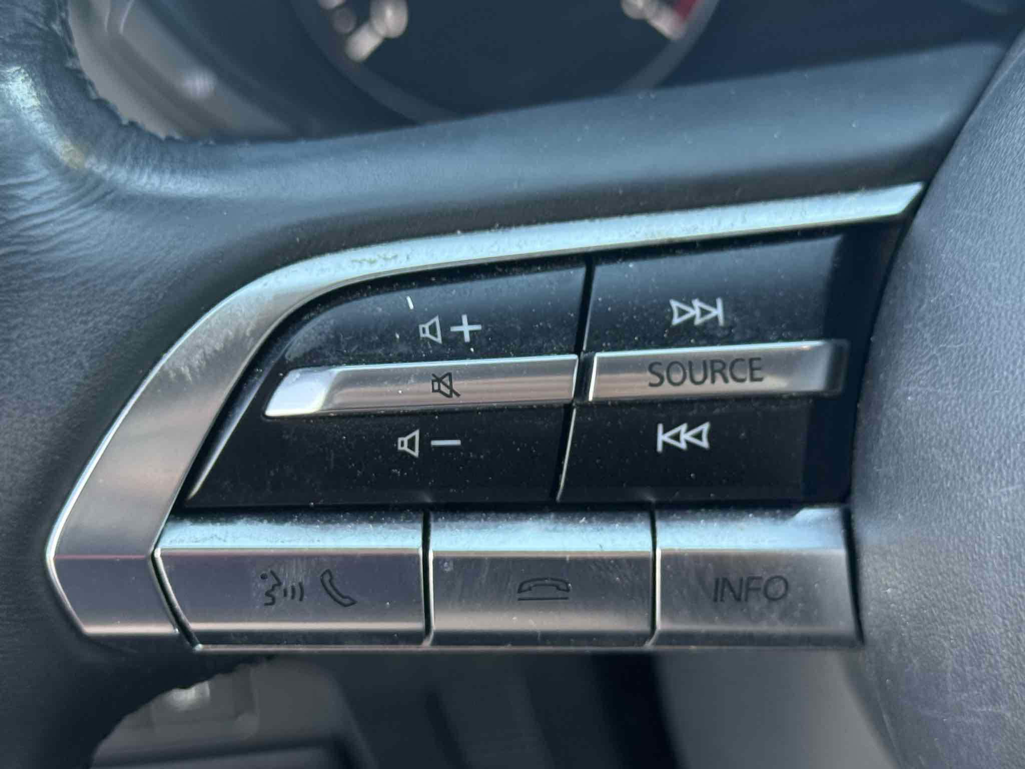 Used 2019 MAZDA MAZDA3 Sedan w/ Preferred Package image 92