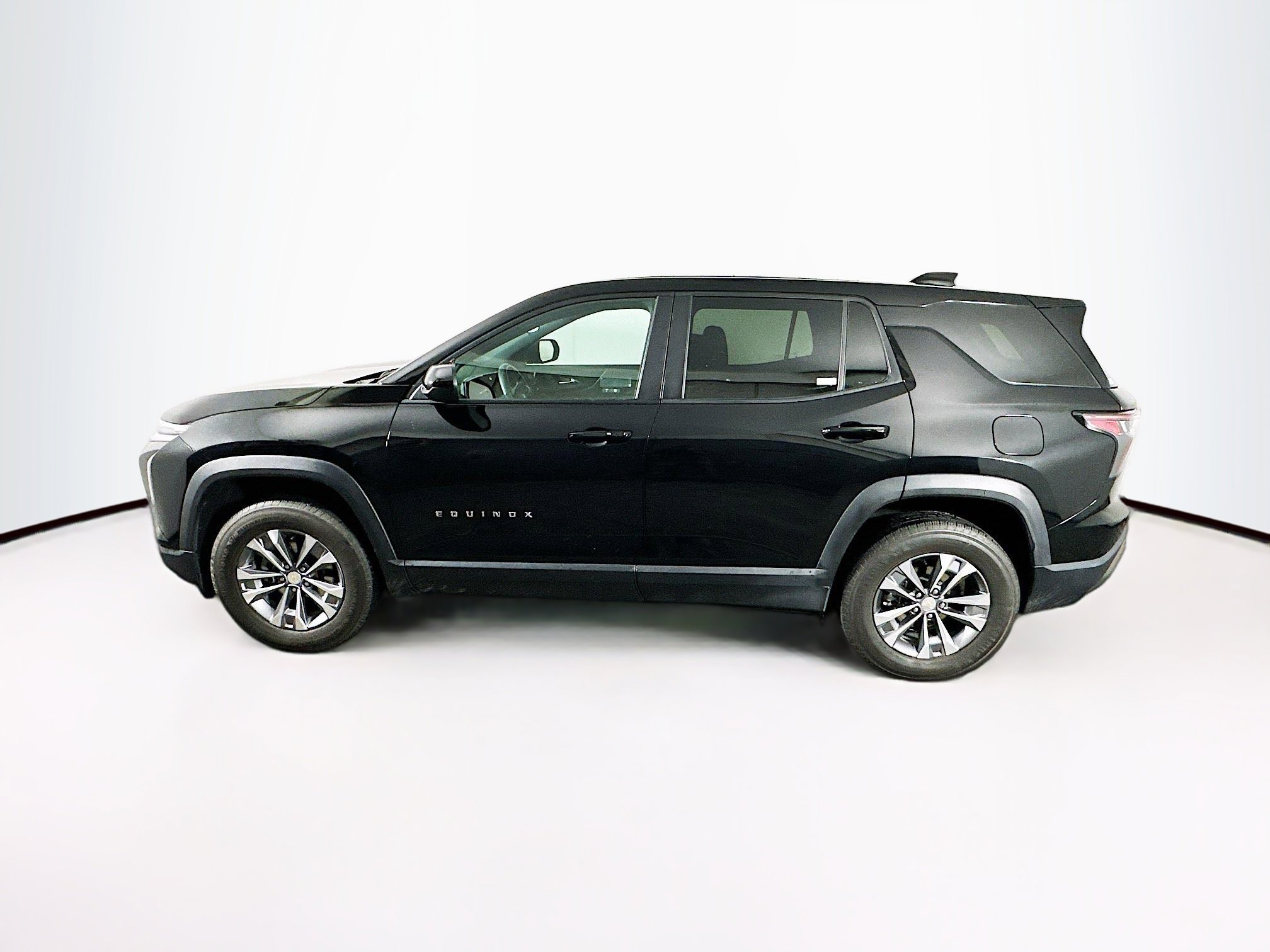 Used 2025 Chevrolet Equinox LT FWD image 4