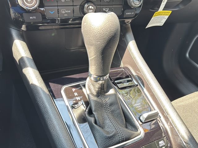 Used 2024 Jeep Compass Sport image 34