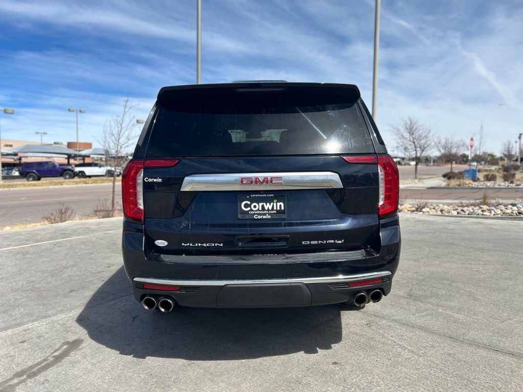 Used 2023 GMC Yukon XL Denali AWD/4WD image 8