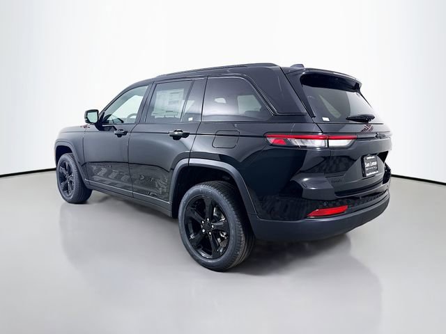 New 2025 Jeep Grand Cherokee Limited w/ Black Appearance Package AWD/4WD image 5