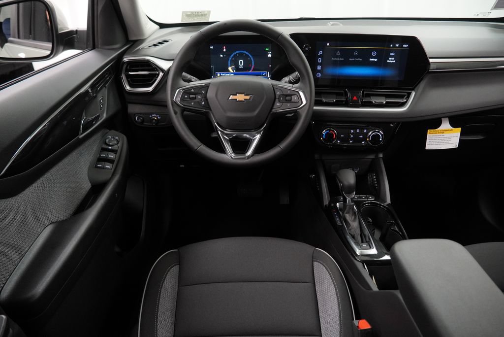 New 2026 Chevrolet TrailBlazer LT w/ LT Cold Weather Package FWD image 13