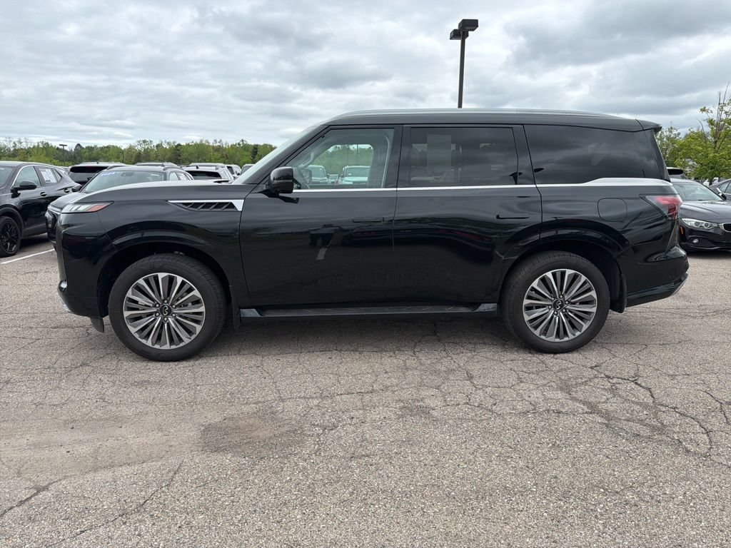 Used 2025 INFINITI QX80 Sensory w/ Premium Cargo Package AWD/4WD image 2