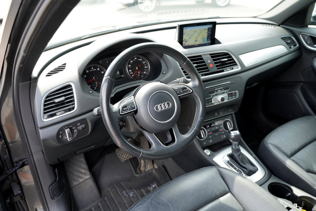 Used 2018 Audi Q3 2.0T Premium Plus image 16