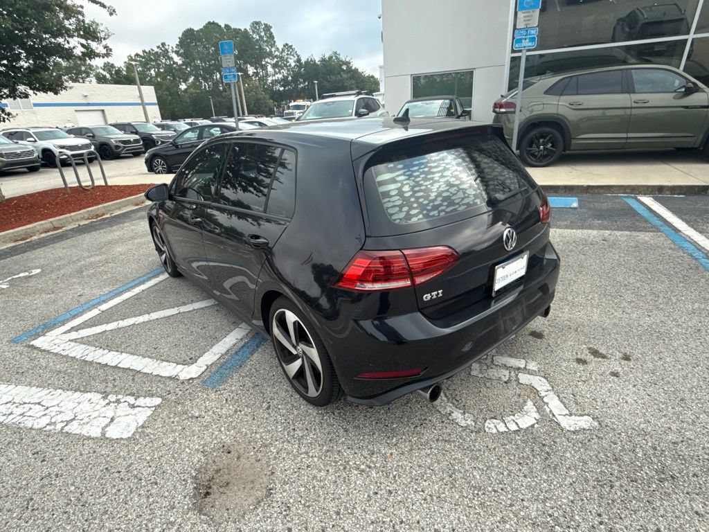 Used 2018 Volkswagen GTI SE FWD image 10