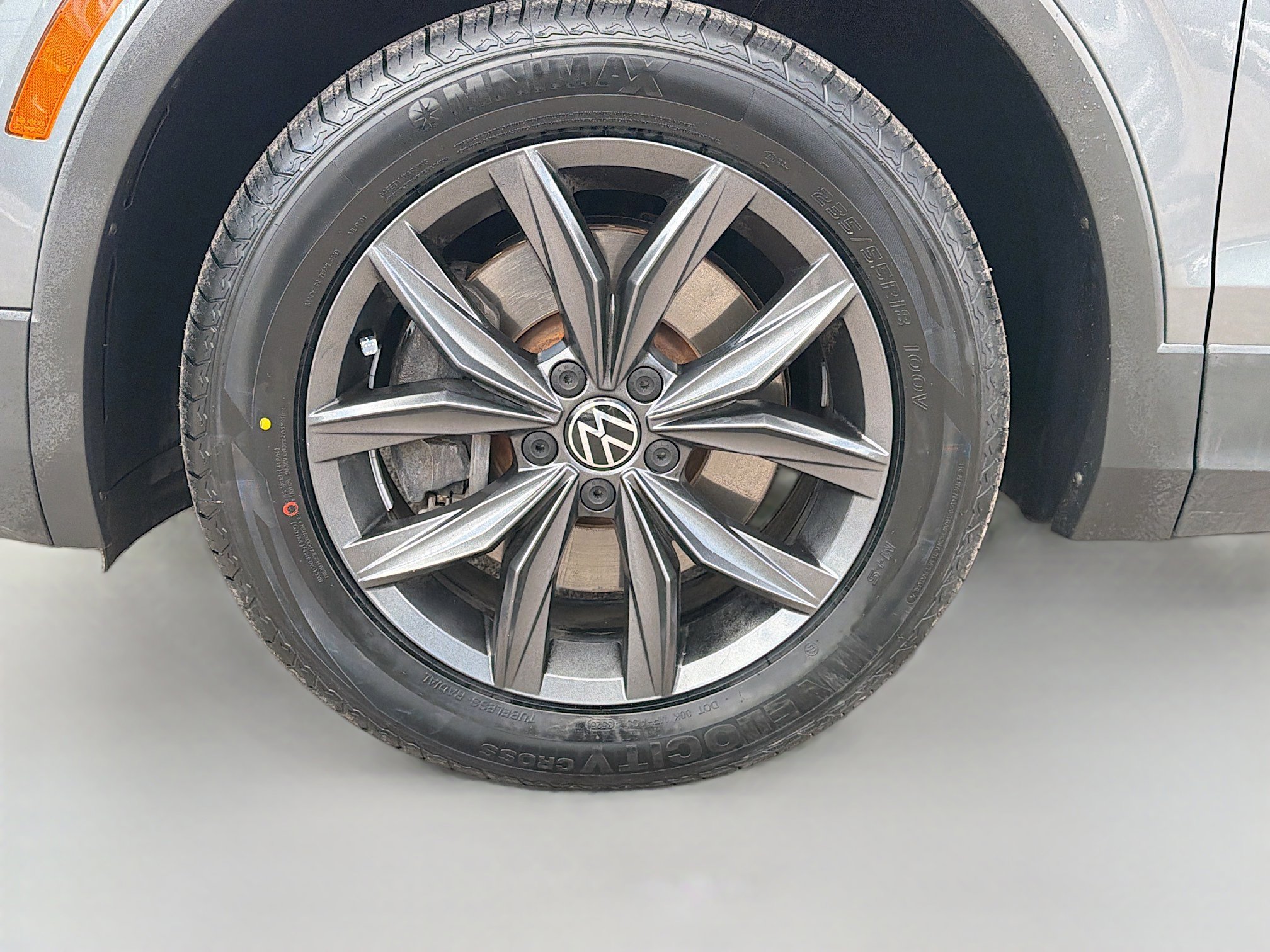 Used 2022 Volkswagen Tiguan SE image 41