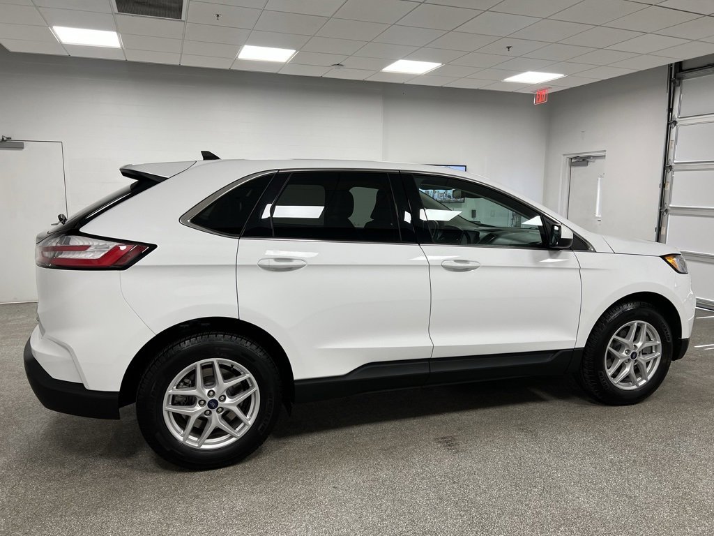 Used 2024 Ford Edge SEL image 14