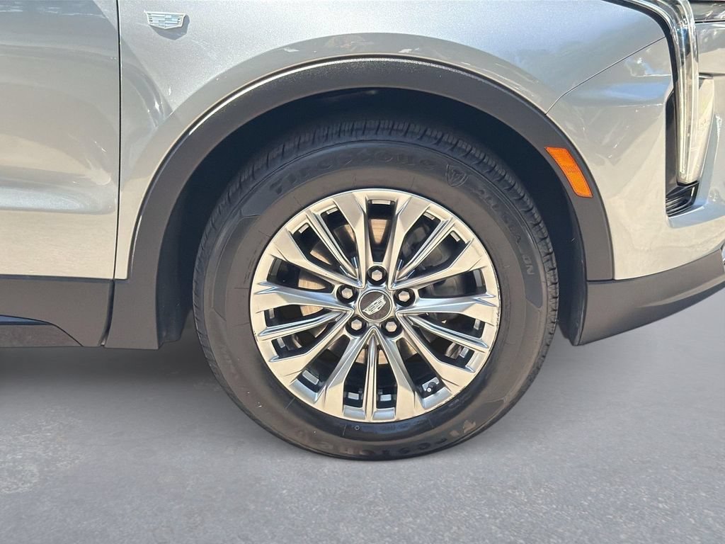 Certified 2024 Cadillac XT4 Premium Luxury AWD/4WD image 33