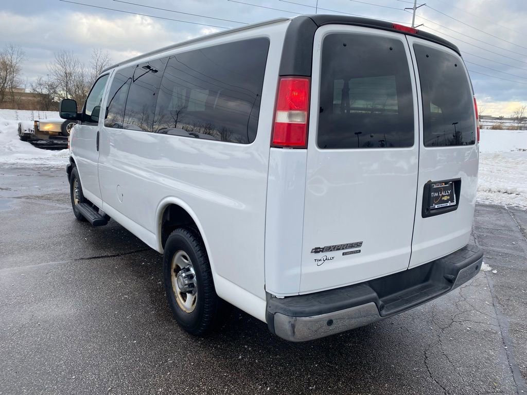 Used 2015 Chevrolet Express 2500 LT w/ LT Preferred Equipment Group image 5