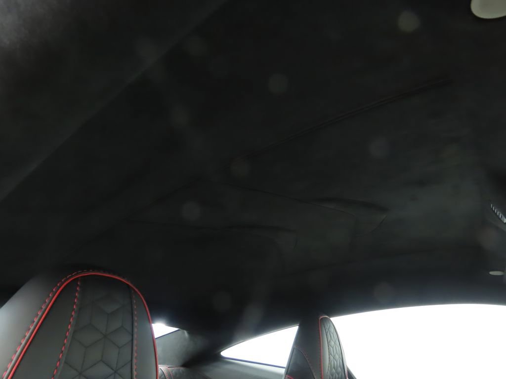 Used 2023 Aston Martin DBS Coupe image 17