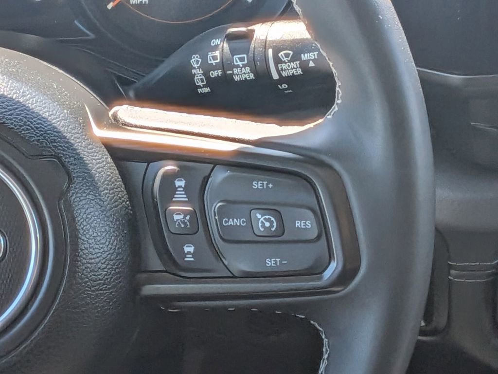 Used 2025 Jeep Wrangler Unlimited Rubicon w/ Convenience Group image 25